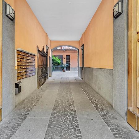 Cosmopolitan Apartment Milan Exterior photo