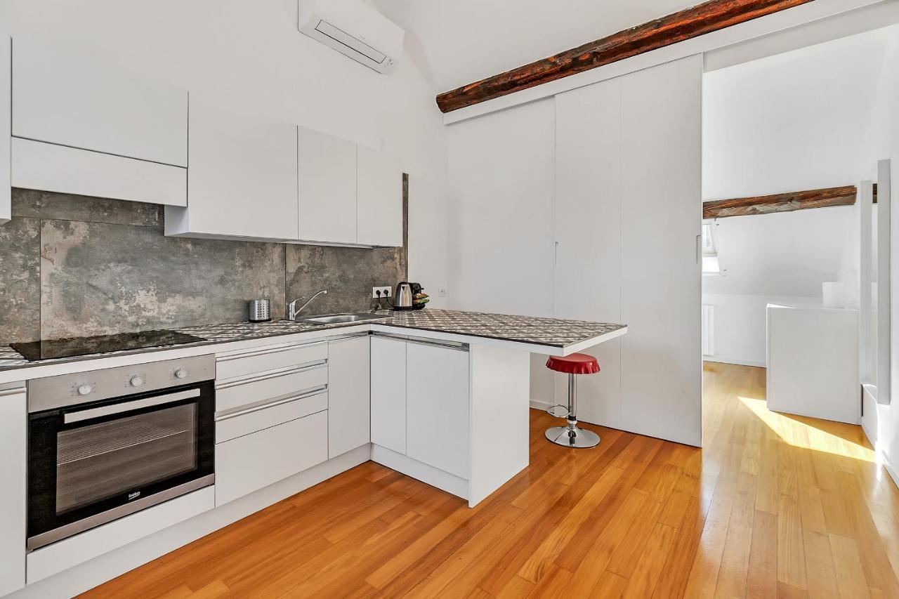 Cosmopolitan Apartment Milan Exterior photo