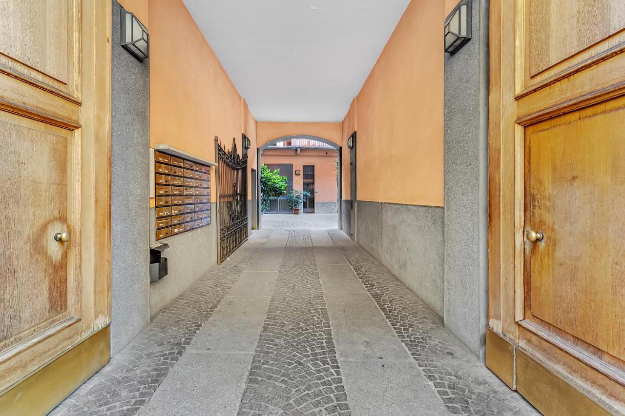 Cosmopolitan Apartment Milan Exterior photo